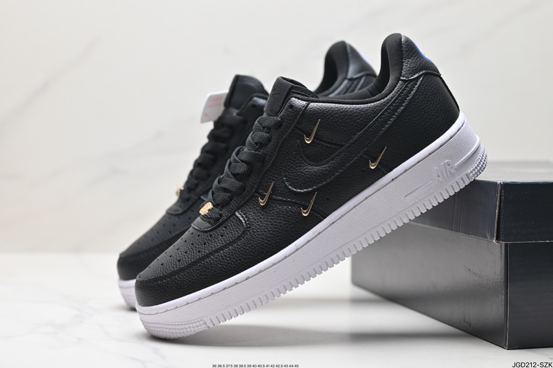 Nike Air Force 1 Shoes